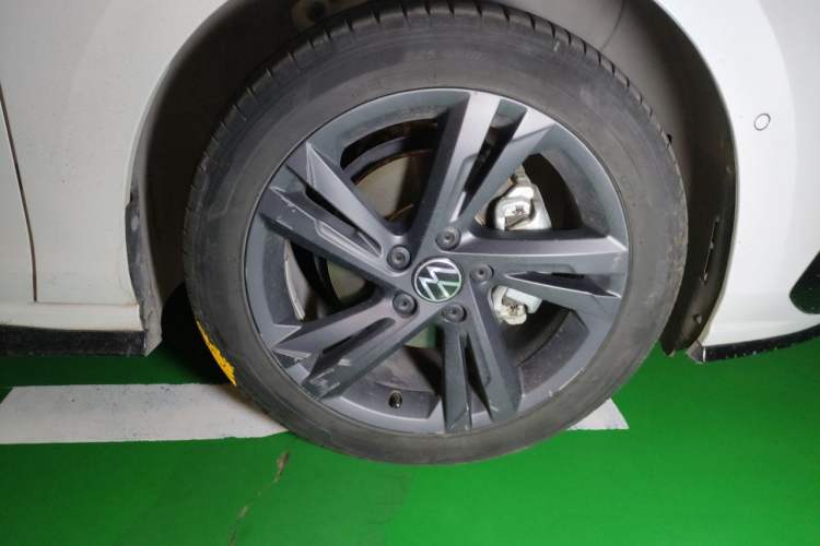 Used Volkswagen Golf 2021 280TSI DSG R-Line Exterior 1