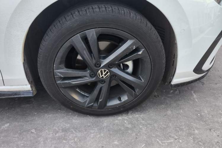 Used Volkswagen Golf 2021 280TSI DSG R-Line Exterior 1