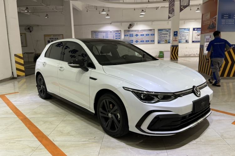 Used Volkswagen Golf 2021 280TSI DSG R-Line Exterior 2
