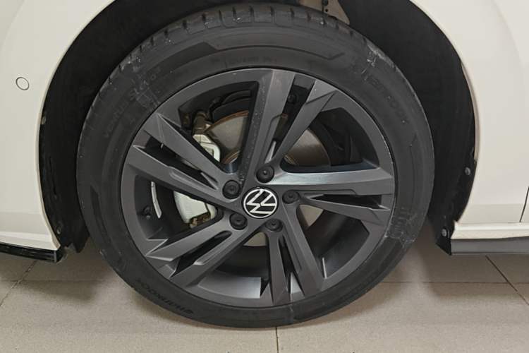 Used Volkswagen Golf 2021 280TSI DSG R-Line Exterior 4