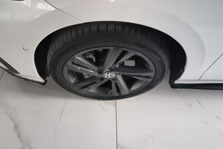 Used Volkswagen Golf 2021 280TSI DSG R-Line Exterior 4