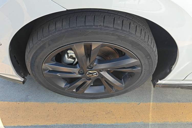 Used Volkswagen Golf 2021 280TSI DSG R-Line Exterior 4