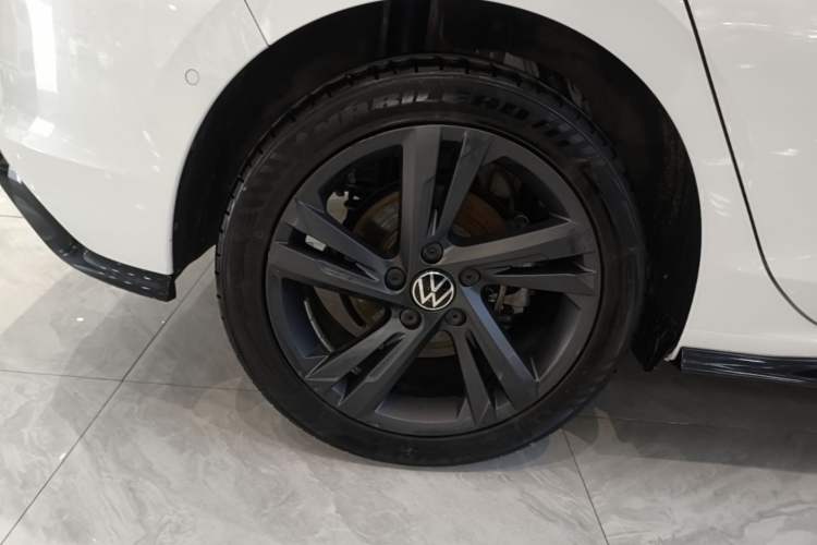 Used Volkswagen Golf 2021 280TSI DSG R-Line Exterior 5