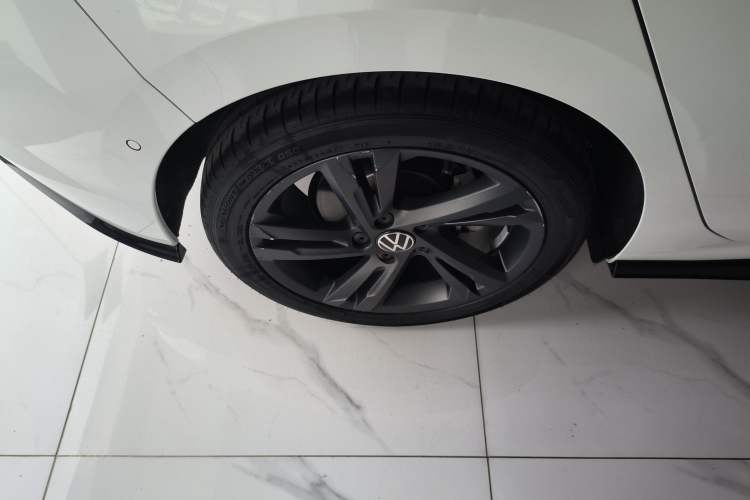 Used Volkswagen Golf 2021 280TSI DSG R-Line Exterior 5