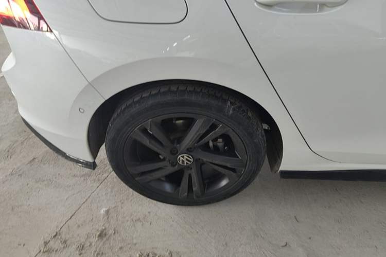 Used Volkswagen Golf 2021 280TSI DSG Pro First Edition Exterior 5