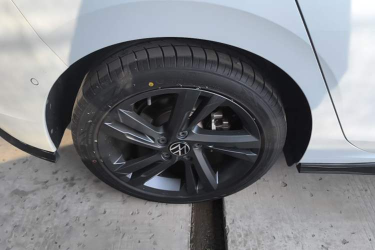 Used Volkswagen Golf 2021 280TSI DSG R-Line Exterior 5