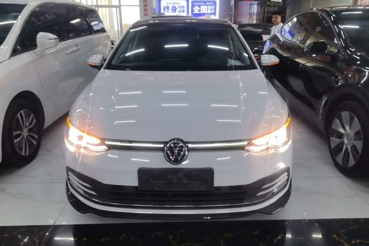 Used Volkswagen Golf 2021 200TSI DSG Pro Front