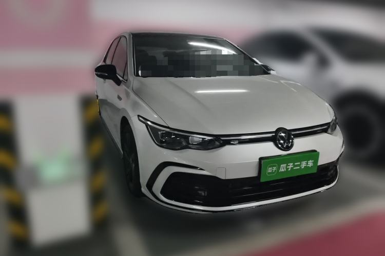 Used Volkswagen Golf 2021 280TSI DSG R-Line Front Right 45 Deg