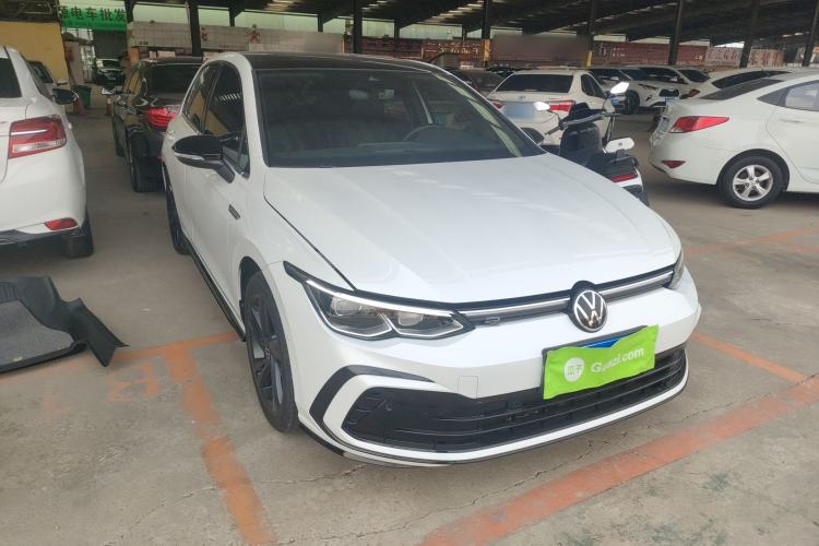 Used Volkswagen Golf 2021 280TSI DSG R-Line Front Right 45 Deg