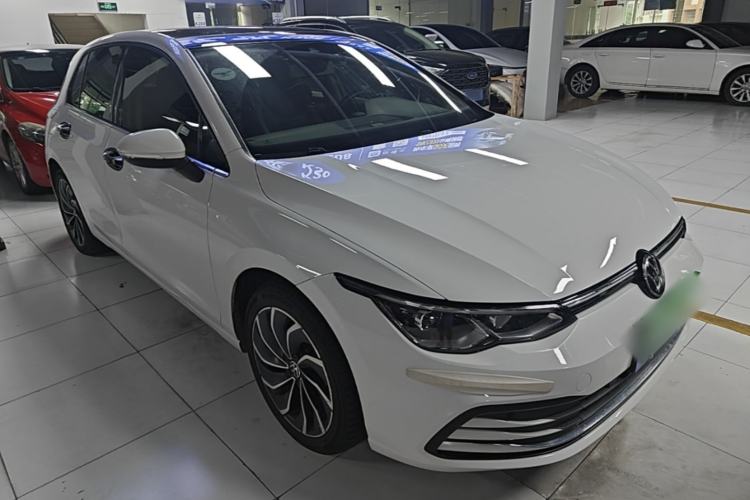 Used Volkswagen Golf 2021 280TSI DSG Pro Front Right 45 Deg