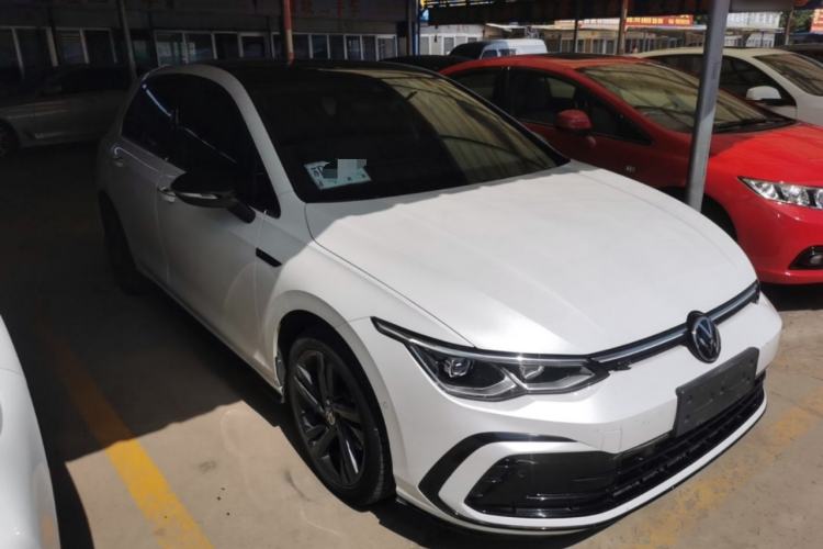 Used Volkswagen Golf 2021 280TSI DSG R-Line Front Right 45 Deg