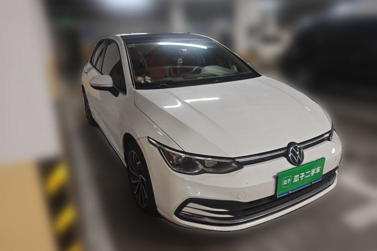 Used Volkswagen Golf 2021 280TSI DSG Pro Front Right 45 Deg