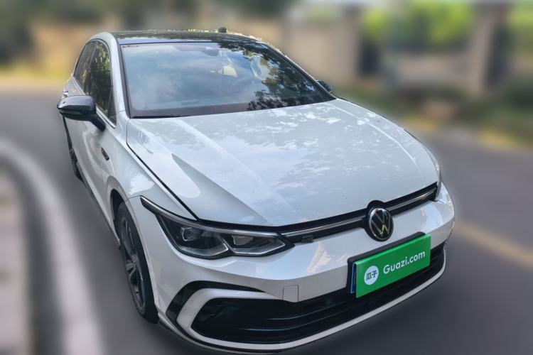 Used Volkswagen Golf 2021 280TSI DSG R-Line Front Right 45 Deg