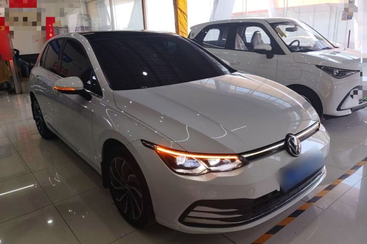 Used Volkswagen Golf 2021 280TSI DSG Pro Front Right 45 Deg