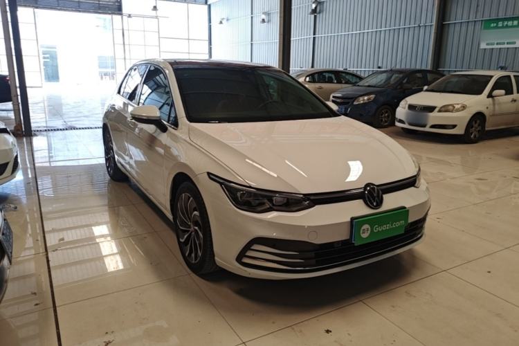 Used Volkswagen Golf 2021 280TSI DSG Pro Front Right 45 Deg