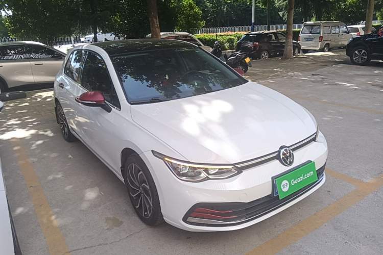 Used Volkswagen Golf 2021 280TSI DSG Pro Front Right 45 Deg