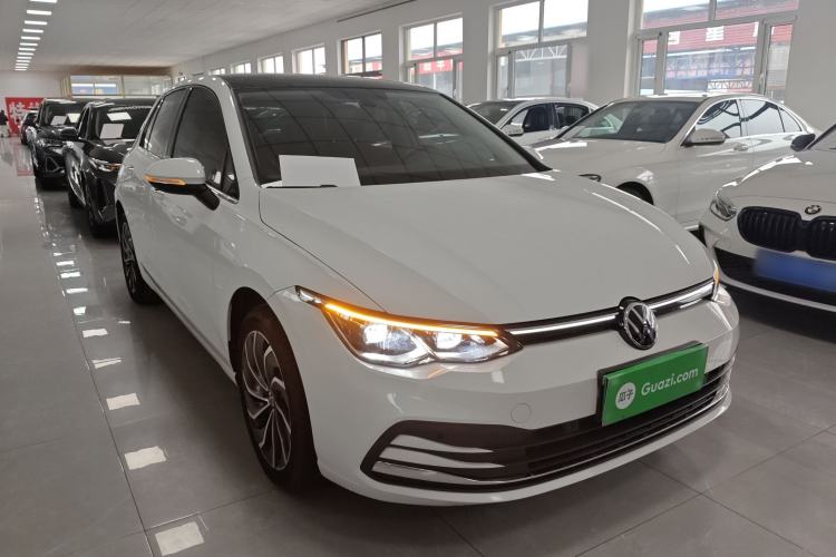 Used Volkswagen Golf 2021 280TSI DSG Pro Front Right 45 Deg
