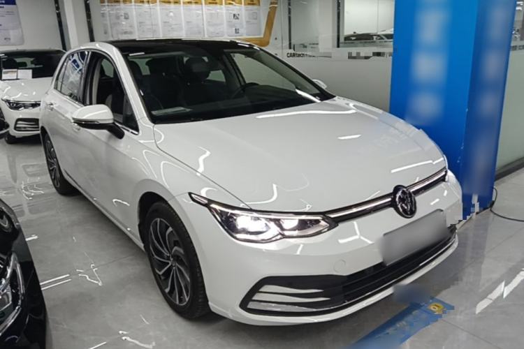 Used Volkswagen Golf 2021 280TSI DSG Pro Front Right 45 Deg