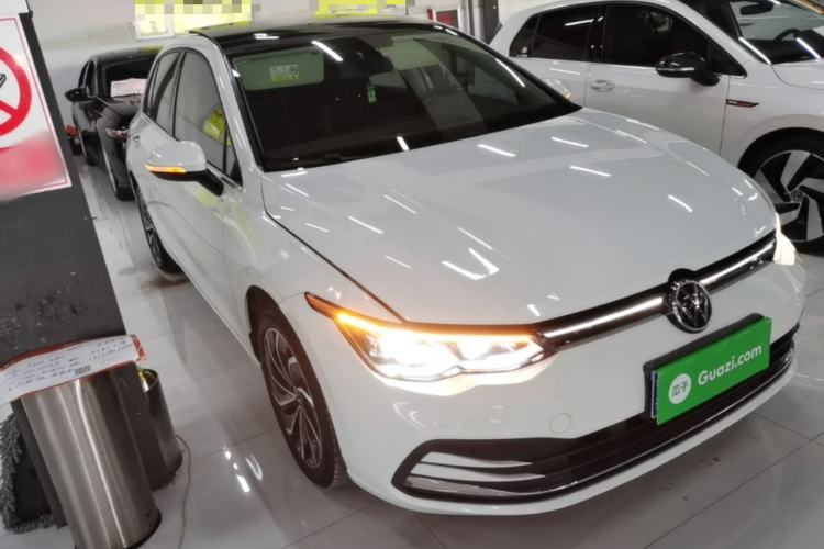 Used Volkswagen Golf 2021 280TSI DSG Pro Front Right 45 Deg