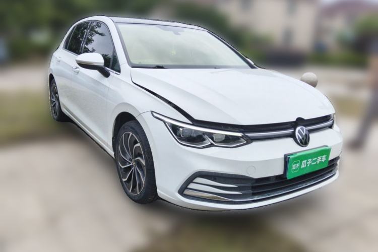 Used Volkswagen Golf 2021 280TSI DSG Pro Front Right 45 Deg