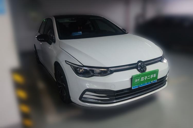 Used Volkswagen Golf 2021 280TSI DSG Pro Front Right 45 Deg