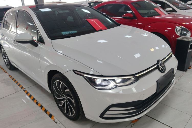 Used Volkswagen Golf 2021 280TSI DSG Pro Front Right 45 Deg