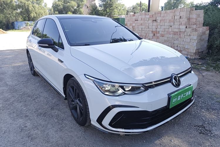 Used Volkswagen Golf 2021 280TSI DSG R-Line Front Right 45 Deg