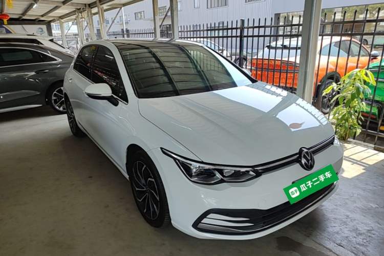 Used Volkswagen Golf 2021 280TSI DSG Pro First Edition Front Right 45 Deg