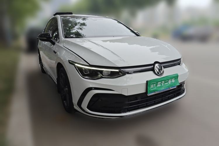 Used Volkswagen Golf 2021 280TSI DSG R-Line Front Right 45 Deg