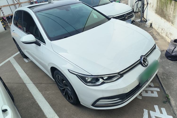 Used Volkswagen Golf 2021 280TSI DSG Pro Front Right 45 Deg