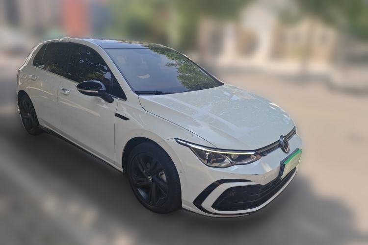 Used Volkswagen Golf 2021 280TSI DSG R-Line Front Right 45 Deg