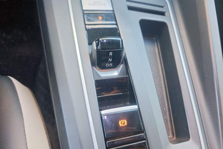 Used Volkswagen Golf 2021 280TSI DSG Pro Gear Lever