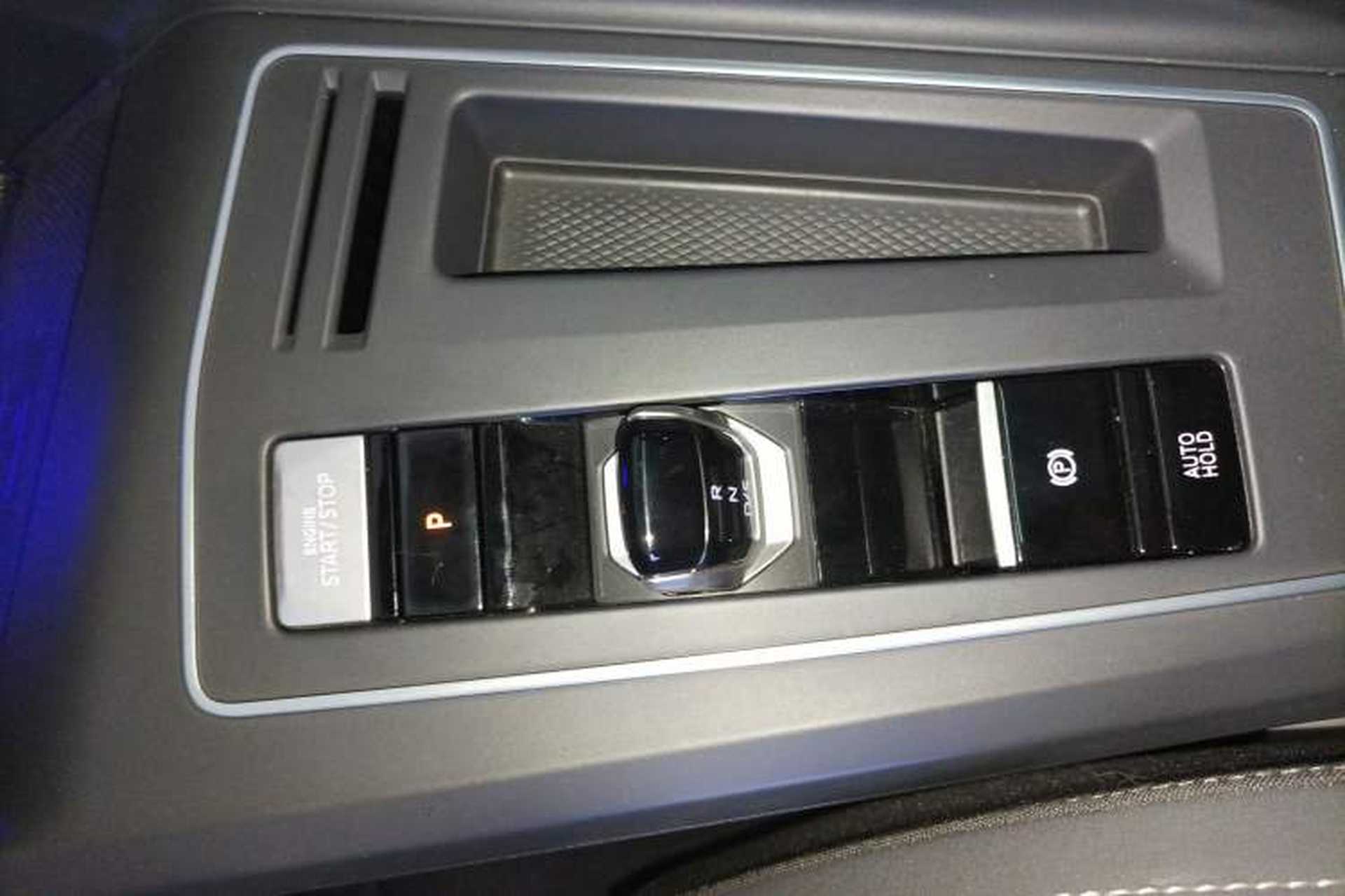 Used Volkswagen Golf 2021 280TSI DSG R-Line Gear Lever