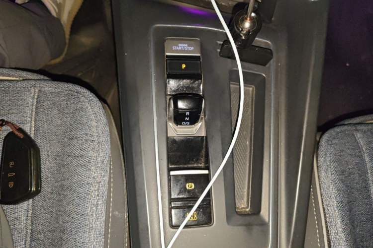 Used Volkswagen Golf 2021 280TSI DSG R-Line Gear Lever