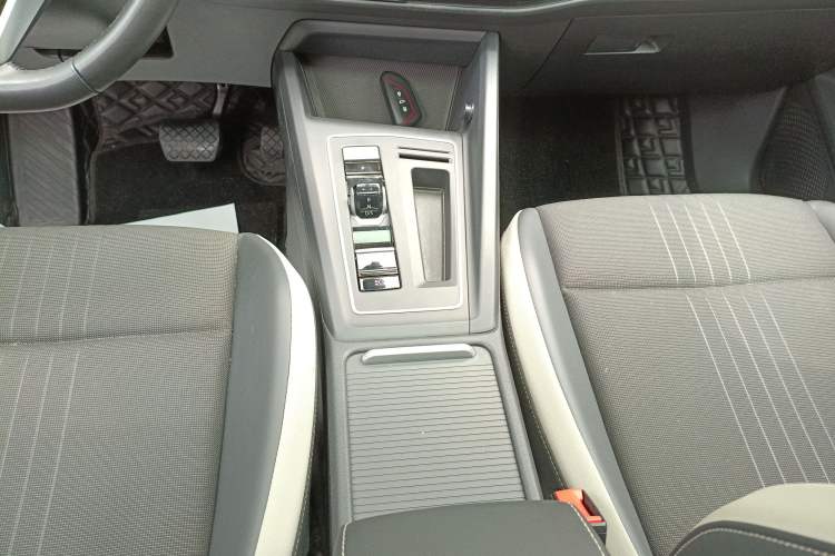 Used Volkswagen Golf 2021 280TSI DSG Pro Gear Lever