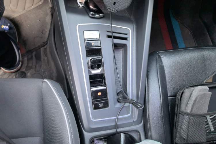 Used Volkswagen Golf 2021 280TSI DSG R-Line Gear Lever