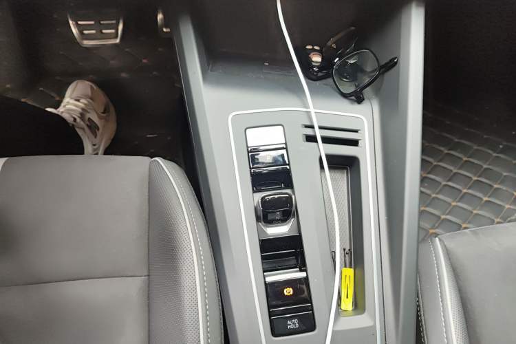 Used Volkswagen Golf 2021 280TSI DSG R-Line Gear Lever