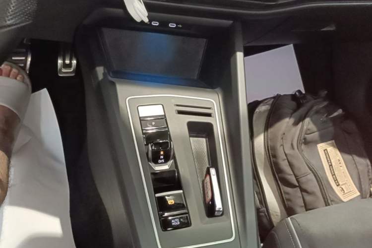 Used Volkswagen Golf 2021 280TSI DSG R-Line Gear Lever
