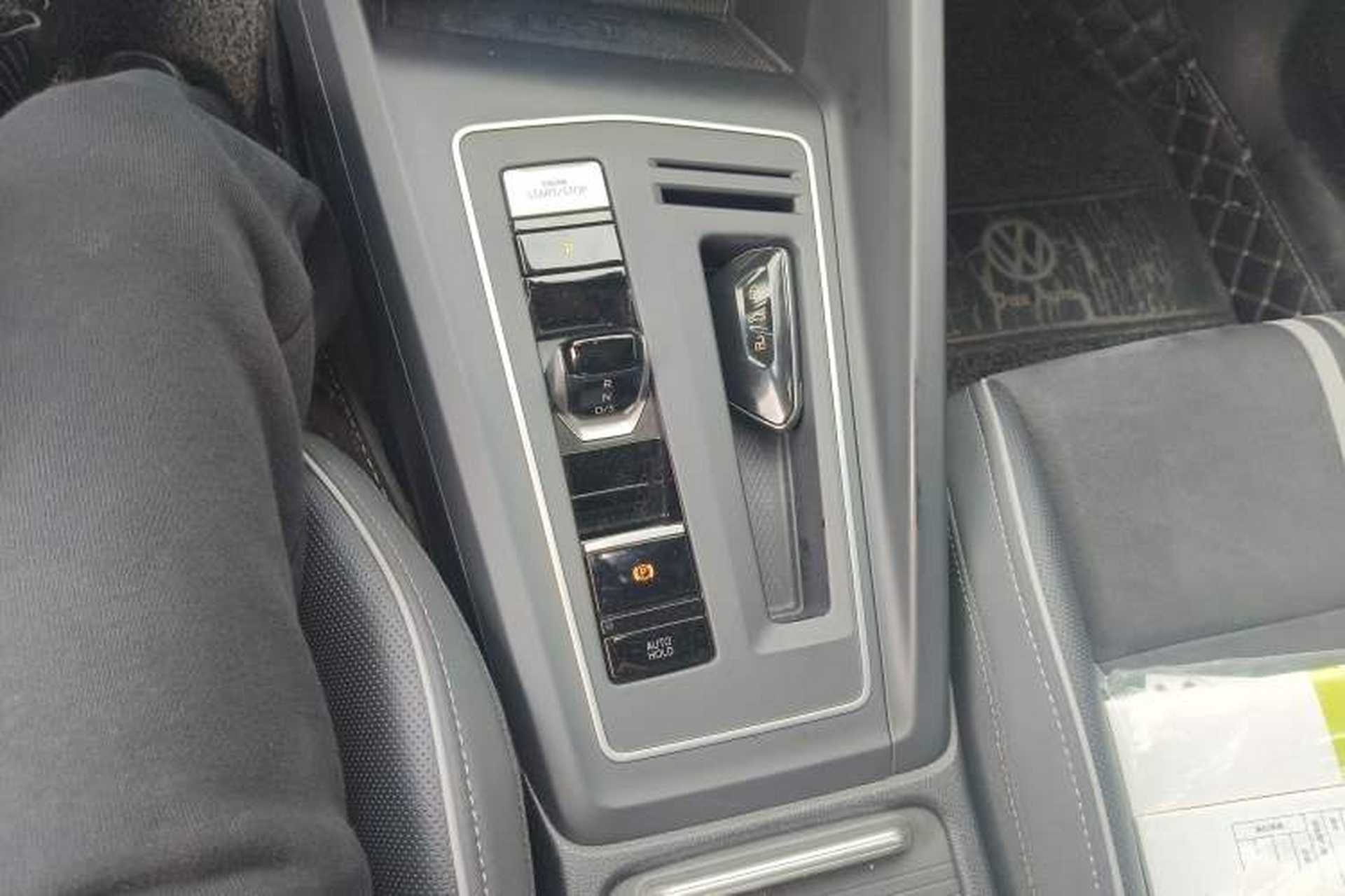 Used Volkswagen Golf 2021 280TSI DSG R-Line Gear Lever