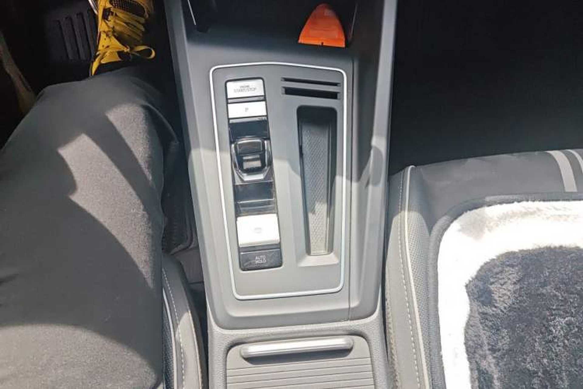 Used Volkswagen Golf 2021 280TSI DSG R-Line Gear Lever