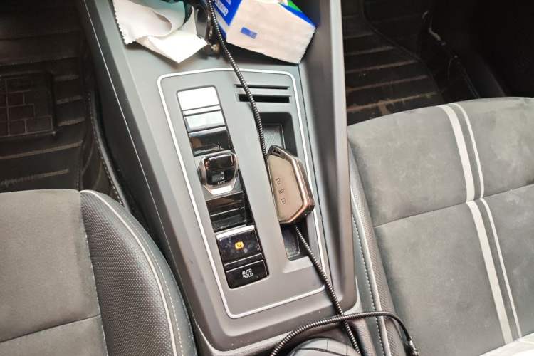 Used Volkswagen Golf 2021 280TSI DSG R-Line Gear Lever