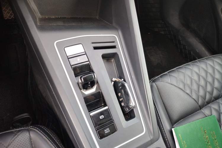 Used Volkswagen Golf 2021 280TSI DSG 30th Anniversary Edition Gear Lever