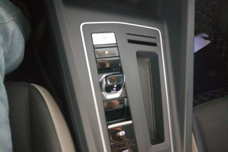 Used Volkswagen Golf 2021 280TSI DSG 30th Anniversary Edition Gear Lever