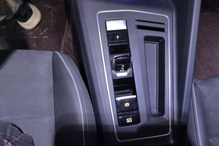 Used Volkswagen Golf 2021 280TSI DSG R-Line Gear Lever