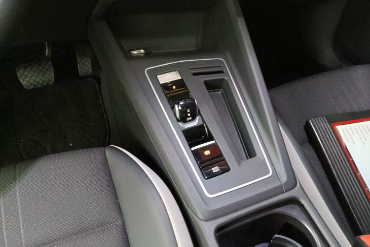 Used Volkswagen Golf 2021 280TSI DSG Pro Gear Lever
