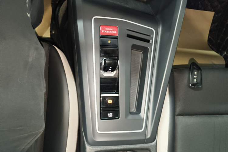 Used Volkswagen Golf 2021 280TSI DSG 30th Anniversary Edition Gear Lever