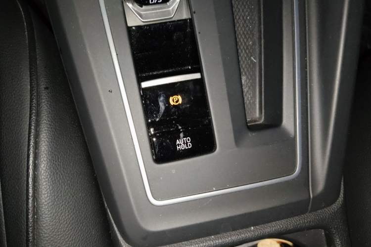 Used Volkswagen Golf 2021 280TSI DSG R-Line Gear Lever