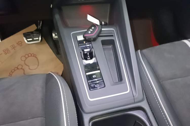 Used Volkswagen Golf 2021 280TSI DSG R-Line Gear Lever