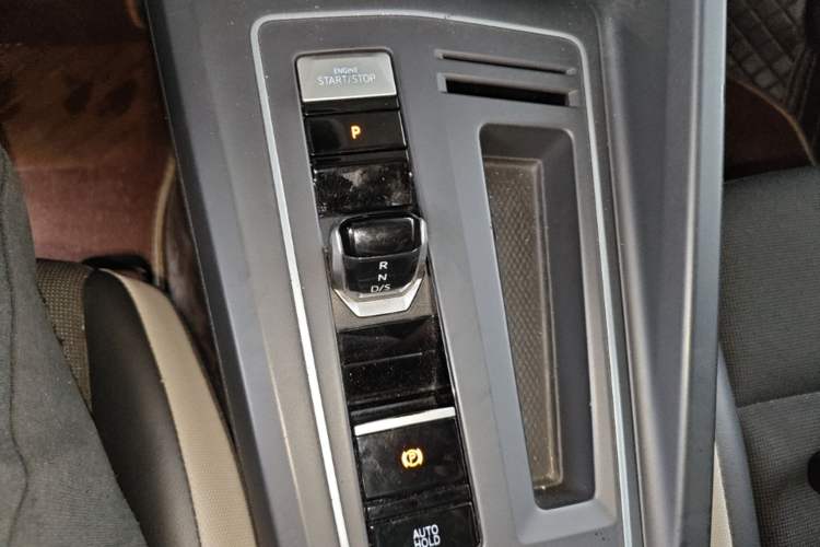 Used Volkswagen Golf 2021 280TSI DSG Pro Gear Lever