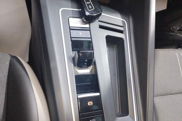 Used Volkswagen Golf 2021 280TSI DSG Pro Gear Lever